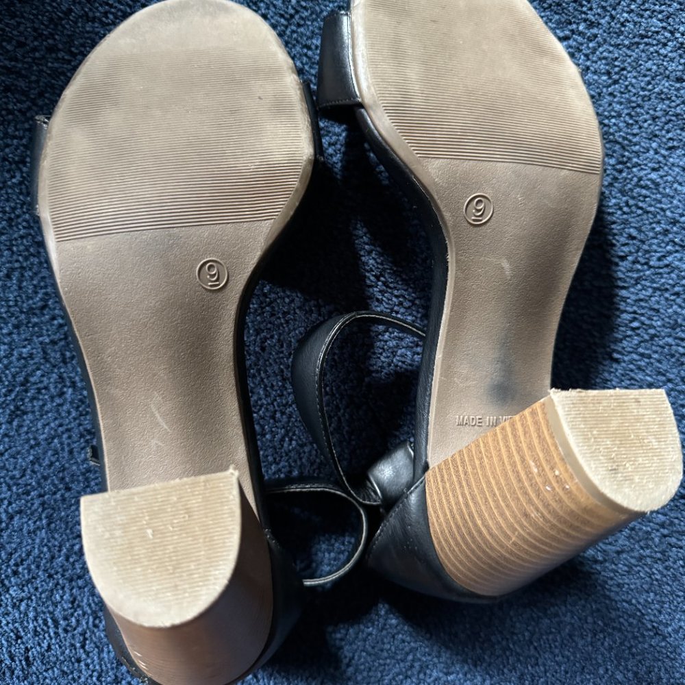 Old Navy Black Block Heeled Sandals Sz 9 - Picture 5 of 5